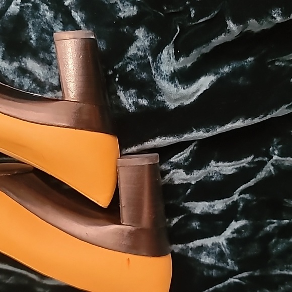 Chanel Shoes size 6 - Picture 6 of 9